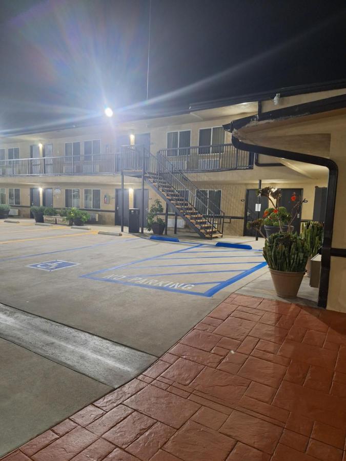 Portofino Inn Burbank Bagian luar foto